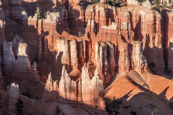 Bryce canyon Milli Parkı içinde hoodoos