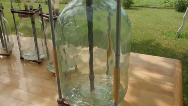 Moonshine Mashine Alcool Distillation Bartotage Distillation Plusieurs Étapes Brassage Maison — Video