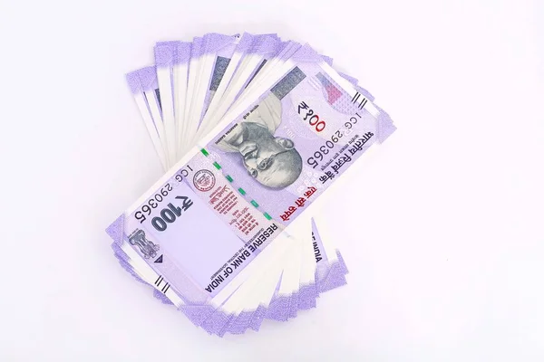 Nieuwe 100 Indiase Roepie Valuta Geïsoleerd Witte Achtergrond — Stockfoto
