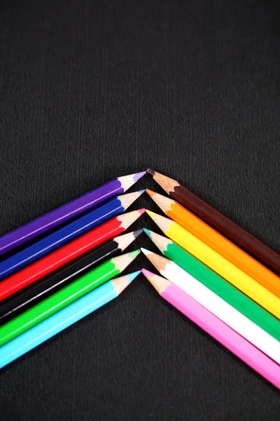 Portrait Crayons Multicolores Isolé Sur Fond Blanc — Photo