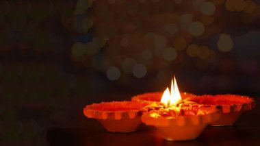 Hint festivali Diwali. Diya Diwali kutlama sırasında yaktı.