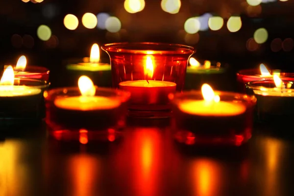 Hint Festivali Diwali , Diwali mum Lambalar.