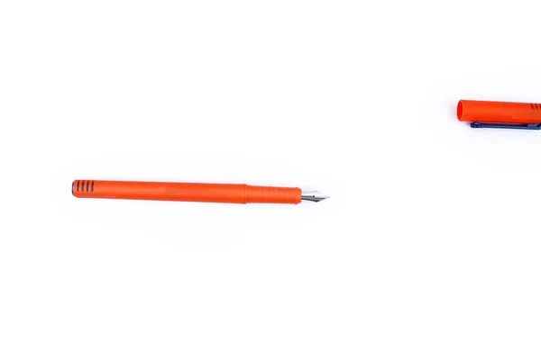 Porträt Eines Kugelschreibers Mit Kugelschreiberkappe Isoliert Auf Weißem Hintergrund — Stockfoto
