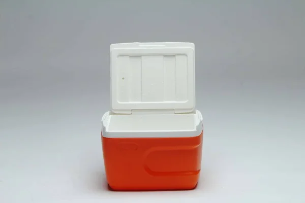 Handheld Roter Kühlschrank Isoliert Über Weißem Hintergrund — Stockfoto