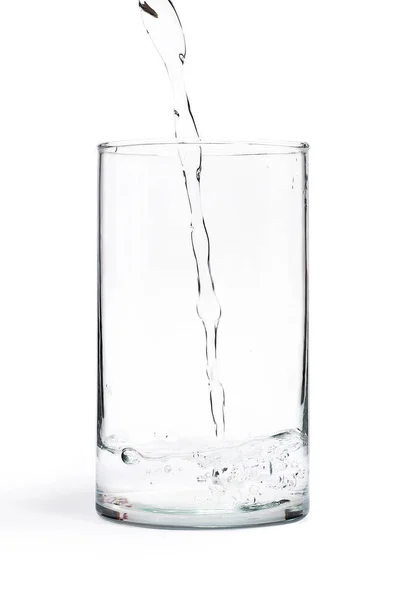 Obrázek Průsvitného Skla Plnící Vodu Izolované Bílém Pozadí — Stock fotografie