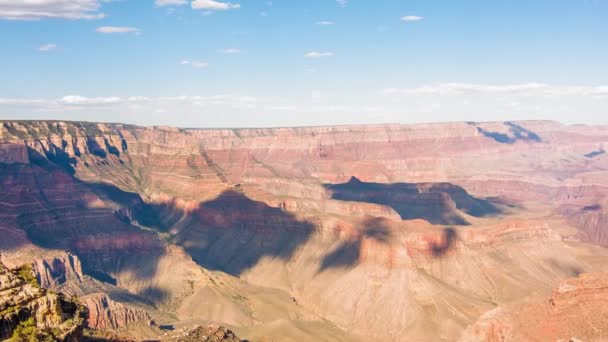 Blick auf den Grand Canyon an einem sonnigen Tag — Stockvideo