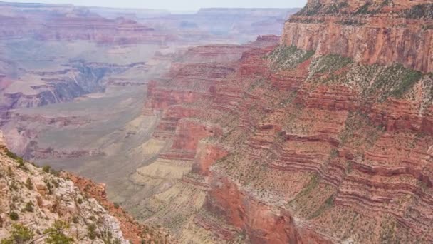 Grand Canyon θέα σε μια ηλιόλουστη μέρα — Αρχείο Βίντεο