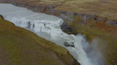 Godafoss Şelalesi Havalimanı. İzlanda 'nın en görkemli şelalelerinden biri..