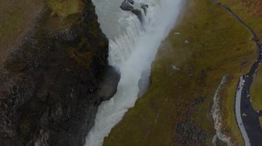 Godafoss Şelalesi Havalimanı. İzlanda 'nın en görkemli şelalelerinden biri..