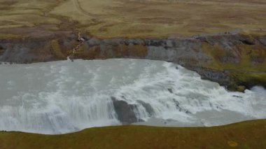 Godafoss Şelalesi Havalimanı. İzlanda 'nın en görkemli şelalelerinden biri..