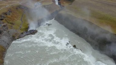 Godafoss Şelalesi Havalimanı. İzlanda 'nın en görkemli şelalelerinden biri..