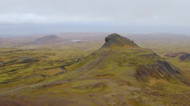 Jornais Ocidentais Aéreos da Islândia panorama de Troed Scenic Lookout ao longo Djupvegur — Vídeo de Stock