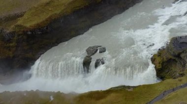 Godafoss Şelalesi Havalimanı. İzlanda 'nın en görkemli şelalelerinden biri..