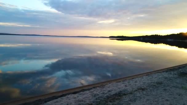 Imágenes Drones Sobre Lago — Vídeos de Stock