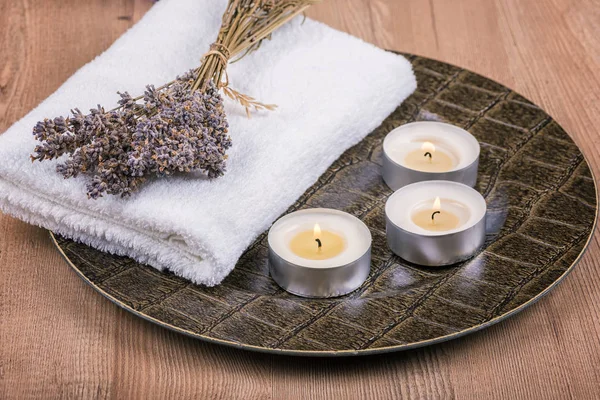 Spa Decoração Com Velas Toalhas Lavanda Seca — Fotografia de Stock