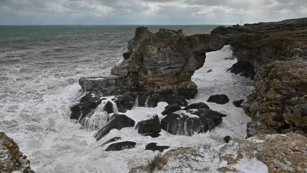 Vídeo Cámara Lenta Con Magníficas Vistas Matutinas Invierno Tormentoso Mar — Vídeo de stock