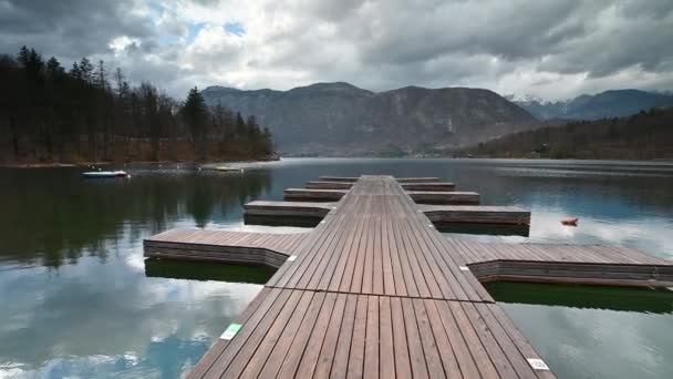 Video Med Vacker Utsikt Över Bohinj Lake Coast Slovenien — Stockvideo