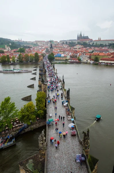 Прага в дождливый день — стоковое фото