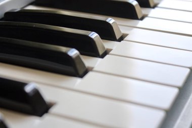 modern müzik synthesizer klavye