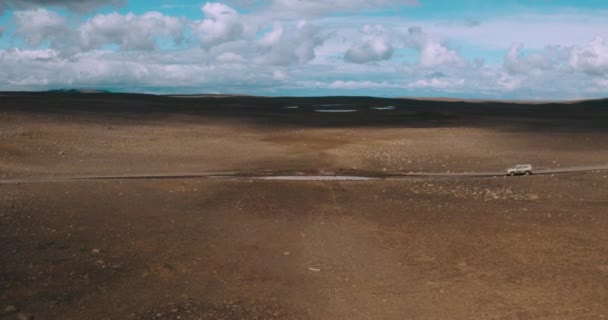 Voiture Conduite Sur Paysage Désertique Vue Aérienne — Video