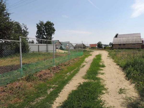 Ülke yolu, ruhile yaz tatili, doğanın güzelliği