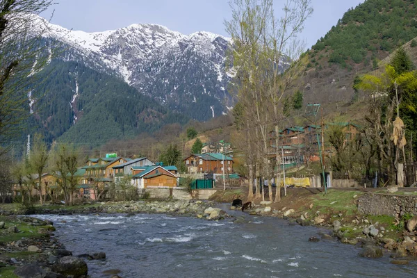 Hermoso Paisaje Corriente Natural Del Río Liddar Desde Montaña Del —  Fotos de Stock