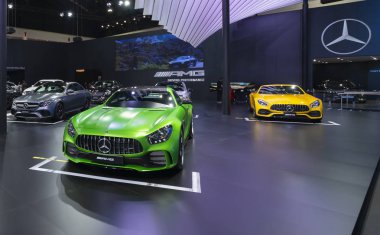 Bangkok, Tayland: 28 Kasım 2018-Mercedes Benz-AMG gt S yeşil metalik renk performansı modifiye konsept araba motor Expo 2018 Impact Arena,, Muang Thong Thani, Tayland