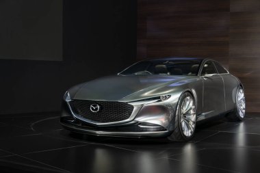 Bangkok, Tayland-28 Kasım, 2018: büyük olay araba gösterisi motor Expo 2018 Impact Arena, Muang Thong Thani içinde ekran üzerinde Mazda Vision Coupe konsept araba, Tayland
