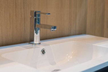 Yıkama lavabo iç çağdaş modern musluk 
