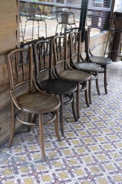 Ahşap sandalye antika seti iç dekorasyon vintage tarzı