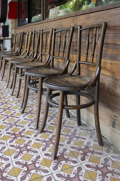 Ahşap sandalye antika seti iç dekorasyon vintage tarzı