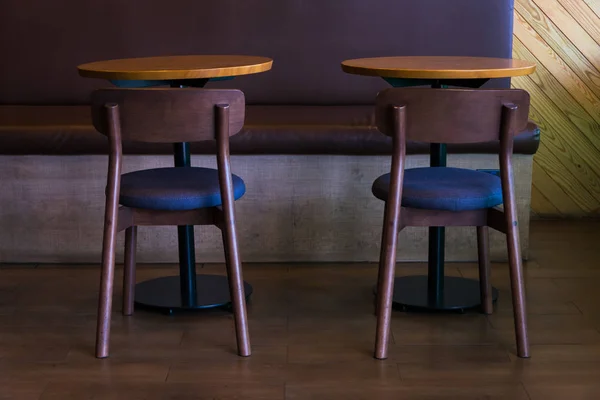 Ensemble Moderne Table Chaise Bois Pour Décoration Contemporaine — Photo