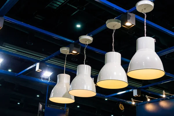 Lámpara Techo Moderna Iluminación Interior Bombillas Decoración Contemporánea —  Fotos de Stock