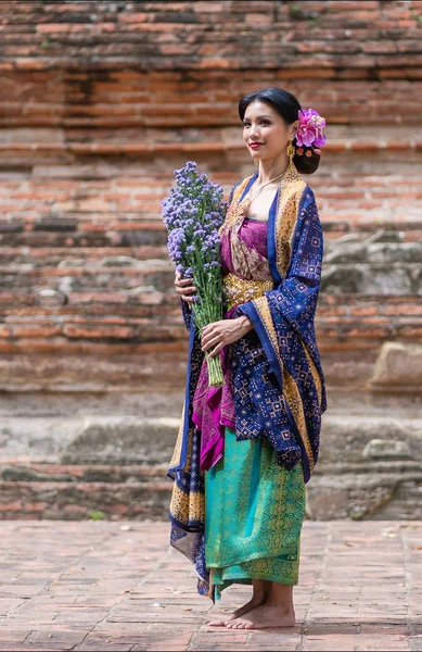 Beautiful Young Muslim Girl Wearing Hijab Dress Known Baju Kurung — Stock Photo, Image