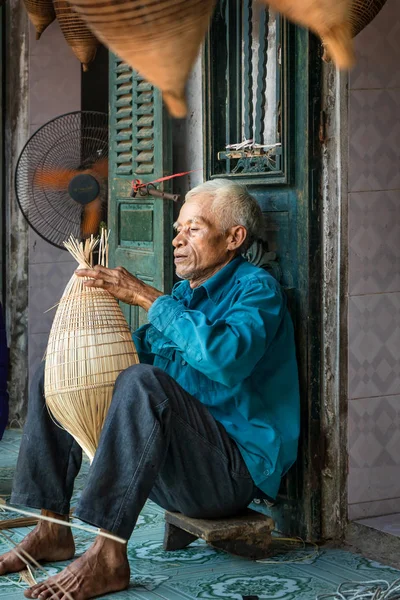 Hung Yen Vietnam August 2019 Vietnamesischer Kunsthandwerker Der Alten Traditionellen — Stockfoto