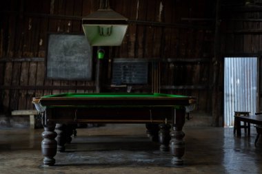 Eski bilardo, bilardo, kırsal ülke klasik vintage tarzı bilardo masası