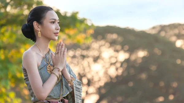 Beautiful Asian Thai Women Raise Hands Pay Respect Wearing Thai — Stock Photo, Image