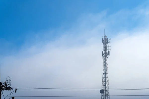 Equipamento Telecomunicações Torre Antena Telefone Celular Comunicação Sem Fio Torre — Fotografia de Stock