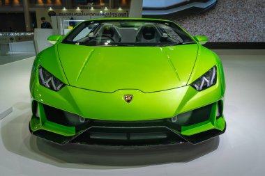 Bangkok, Tayland - 28 Kasım 2019: Lamborgini Huracan süperotomobili, Impact Exhibition Center, Muang Thong Thani, Tayland
