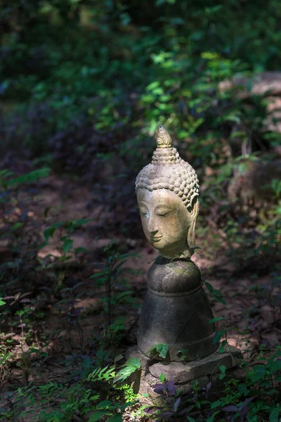 Antica Vecchia Statua Danneggiata Buddha Scultura Pietra Sono Stati Lasciati — Foto Stock