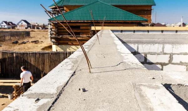 Fémhuzalból Készült Beágyazott Alkatrészek Tető Rögzítéséhez Seysmopoyas Betonból Biztonságos Építése — Stock Fotó