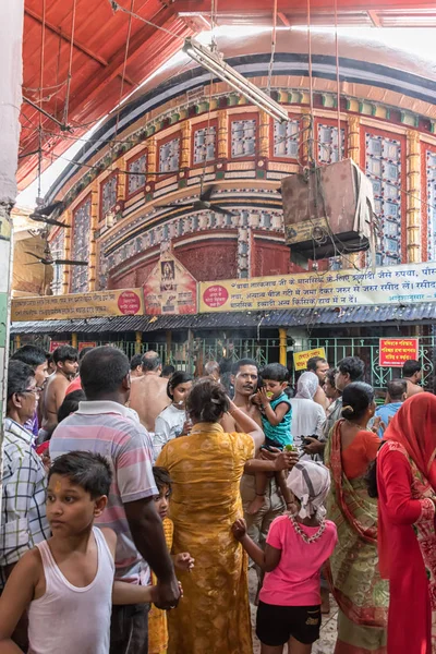 Tarakeswar, Hindistan – 21 Nisan 2019; Baba Taraknath Tapınağı, Tanrı Şiva'ya adanmış bir Hindu tapınağıdır. Tarakeswar, Batı Bengal, Hindistan kasabasında yerinde yer almaktadır. Dahili 1729.