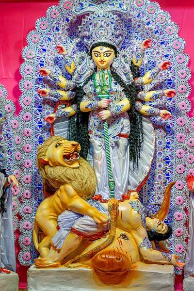 Bohyně Durga Idol Zdobené Durga Puja Pandal Střílel Barevné Světlo — Stock fotografie