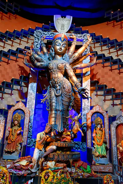 Bogini Durga Immunitet Udekorowanym Durga Puja Pandal Zastrzelony Kolorowe Światło — Zdjęcie stockowe