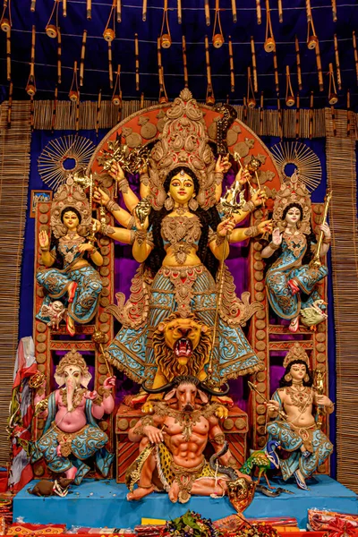 Bogini Durga Immunitet Udekorowanym Durga Puja Pandal Zastrzelony Kolorowe Światło — Zdjęcie stockowe