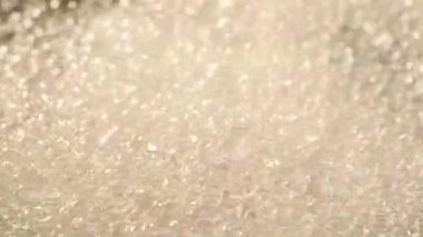 kaynar su yüzeyinin yakın 