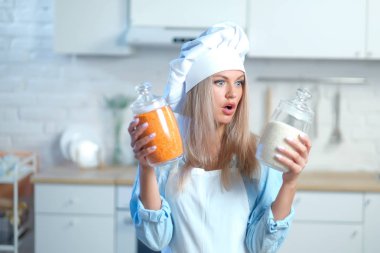 arka plan kız aşçı şef şapkası