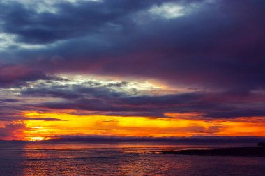 Havelock Adası, Andaman ve Nicobar Adaları'nda güzel ve renkli Gün batımı