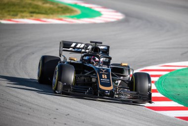 Barcelona, İspanya 18 Şubat 2019: Romain Grosjean formül bir Test gün, devre, Barcelona-Catalunya boyunca.