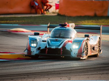 Barselona, Ispanya 20 Temmuz 2019: Barcelona-Catalunya Circuit 'de Avrupa LeMans serisi dayanıklılık yarışı sırasında Birleşik Autosport.